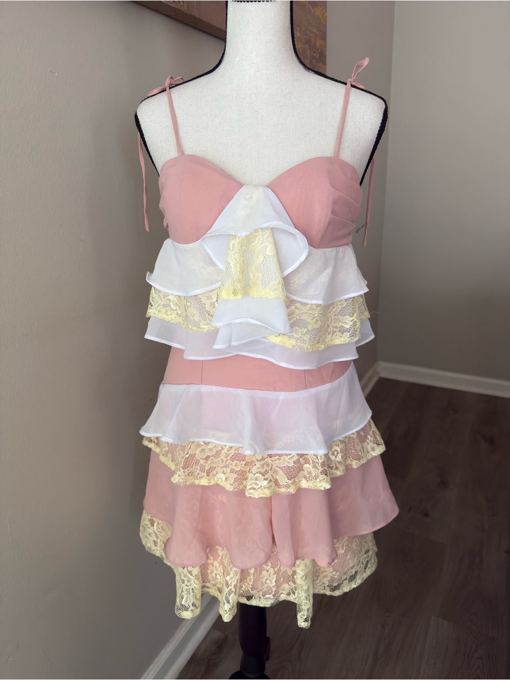 Coquette Fairycore Pastel Pink Tiered Lace Corset Mini Dress XS